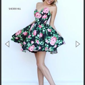 Homecoming dress Sherri Hill size 4